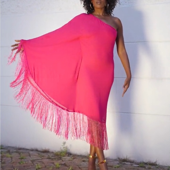 Dresses & Skirts - One-Shoulder Fringe Pink Dress